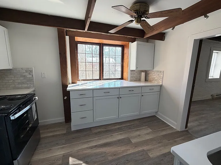 14 E Germantown Pike #6 — Photo 2