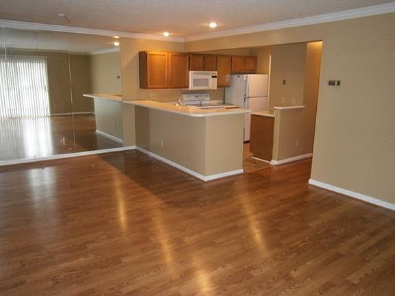 3rd image of 12160 Regency Run Ct Unit 12160-5