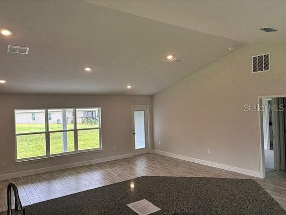 5th image of 7781 SW 180th Cir
