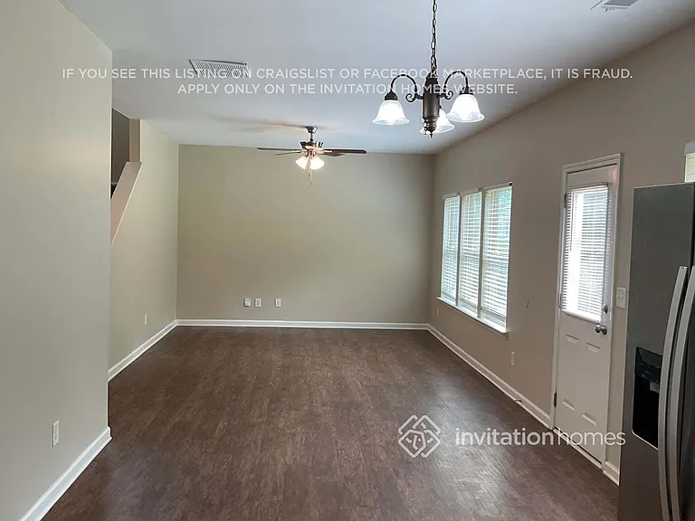 469 Village Broad St — Photo 2