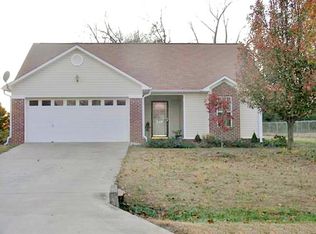 246 Falcon Ridge Dr, Huntsville, AL 35811