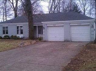 5750 Ridgebrook Dr SE, Kentwood, MI 49508