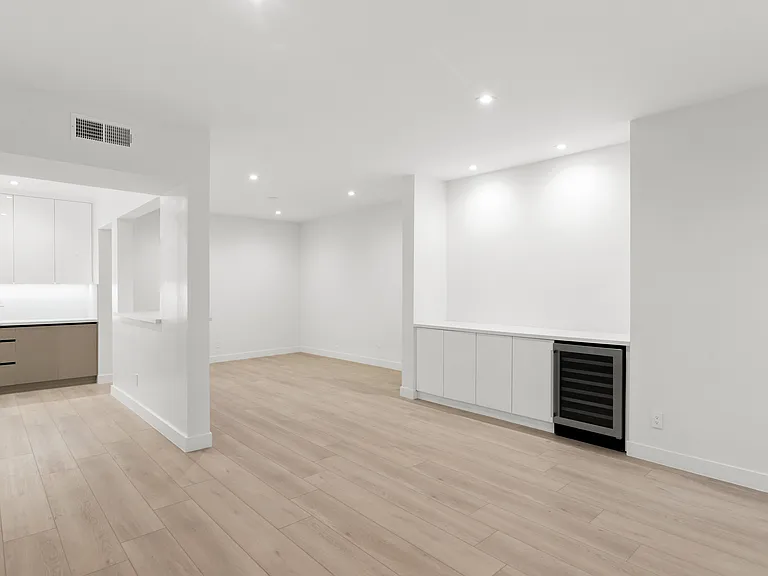 10630 Wilkins Ave — Photo 25