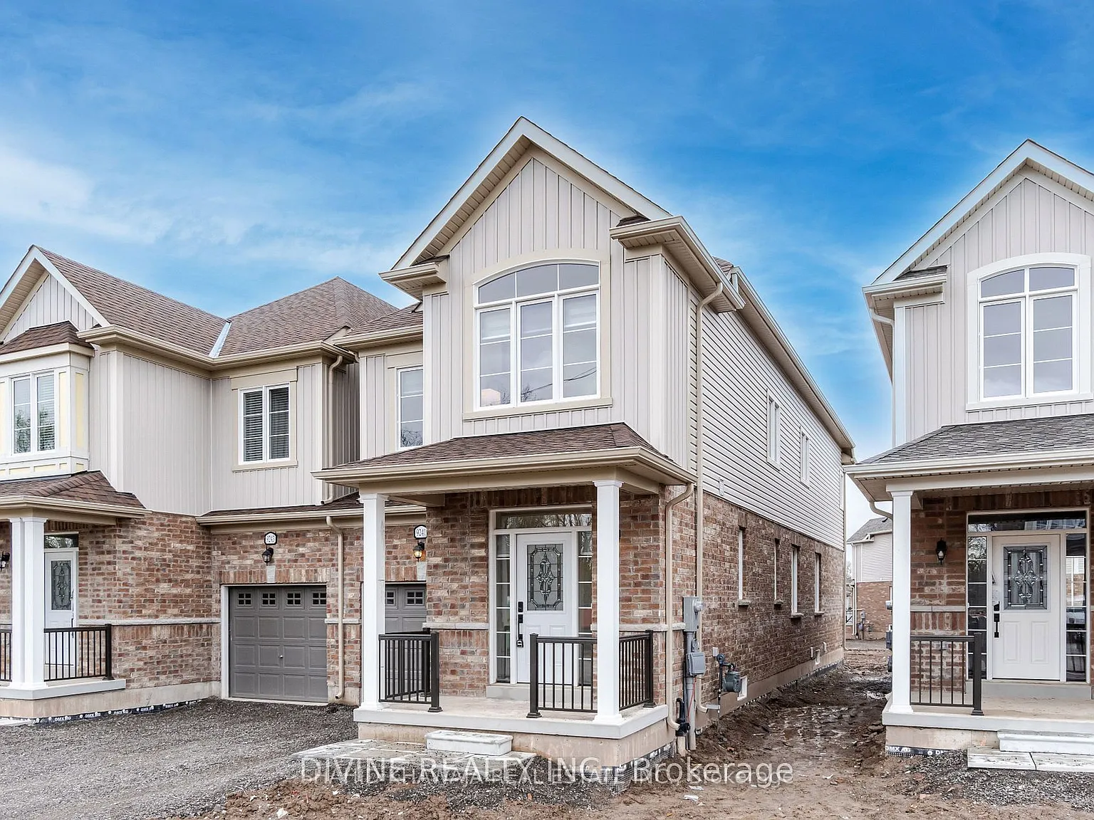 4 bed, $2,800 — Photo 2