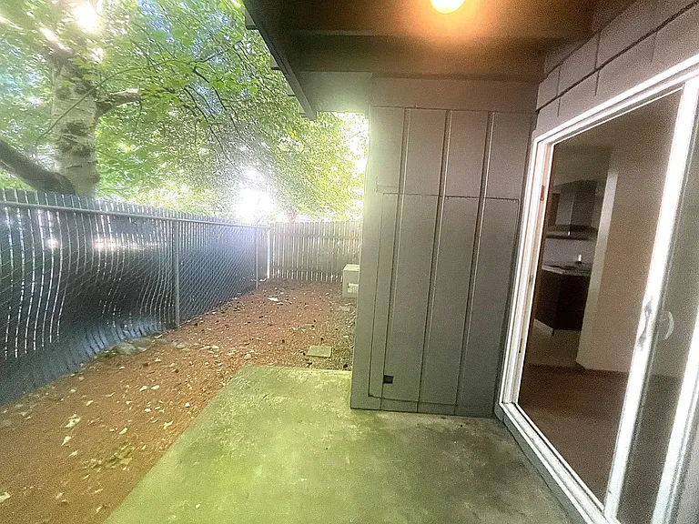 eastburn — Photo 35