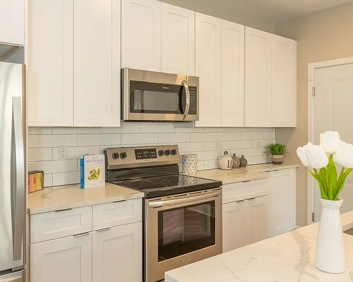 Brand New Modern Apartments — Photo 21