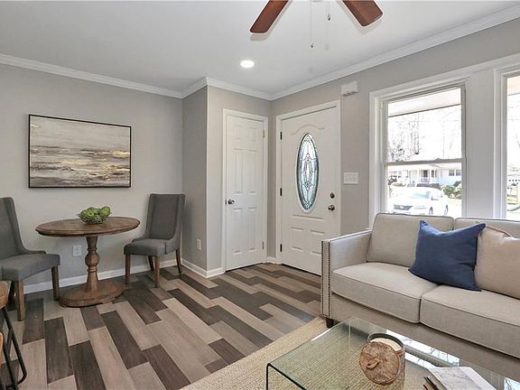 4th image of 1937 Casey Dr SE