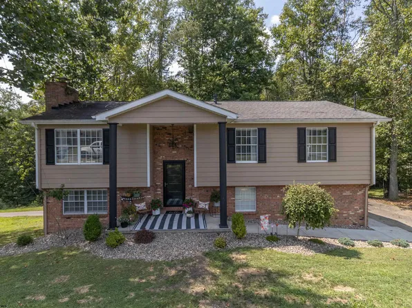 235 Mesa Dr, Bridgeport, WV 26330