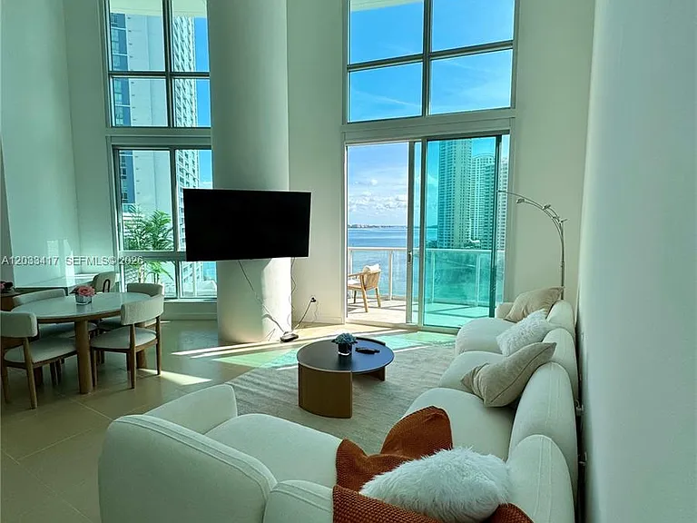 300 S Biscayne Blvd #L-1218 — Photo 12