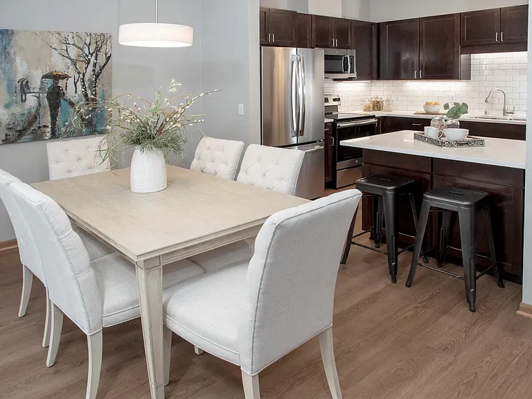 Cedar Pointe Townhomes — Photo 2