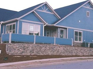 6 Brookstone Pl #Q-3, Candler, NC 28715