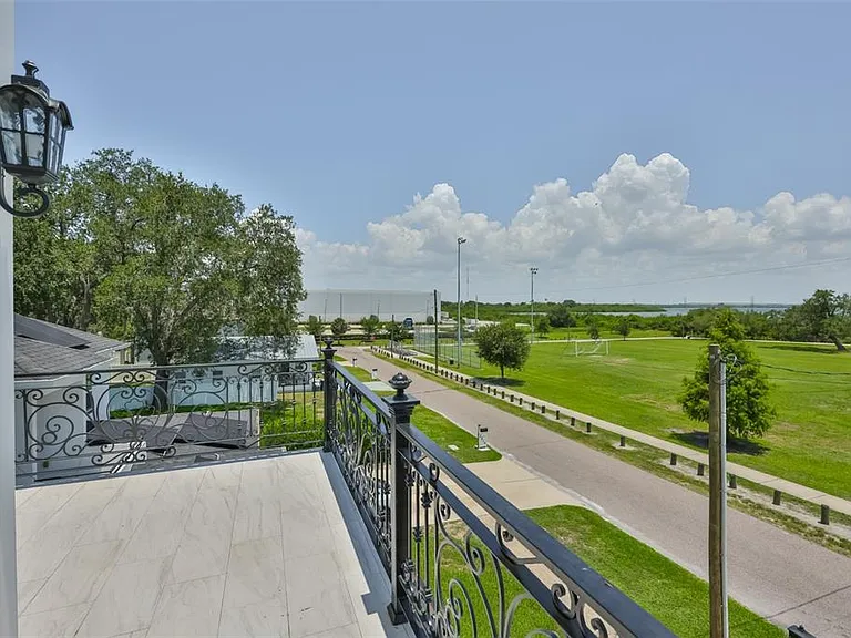 2816 Corrine St #2 — Photo 39