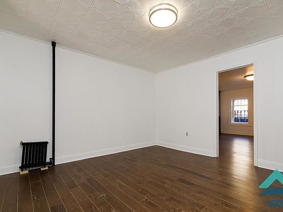 3rd image of 1900 Bergen St APT 1