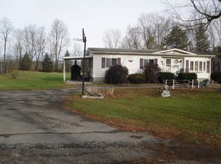16 Youngs Rd, Buskirk, NY 12028