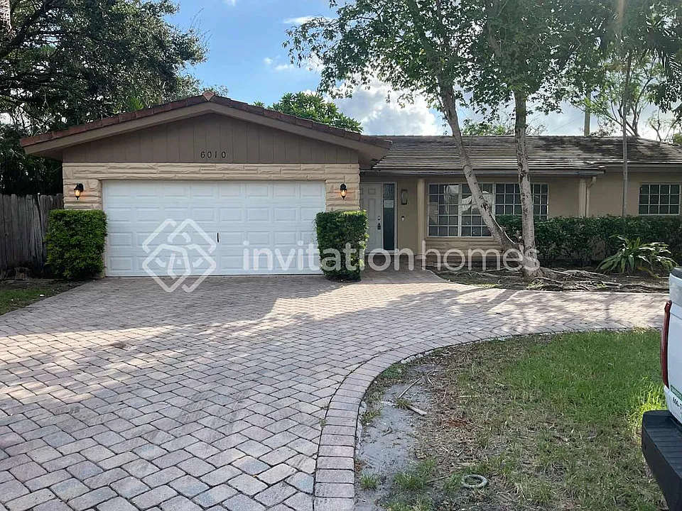 6010 NE 14th Rd
