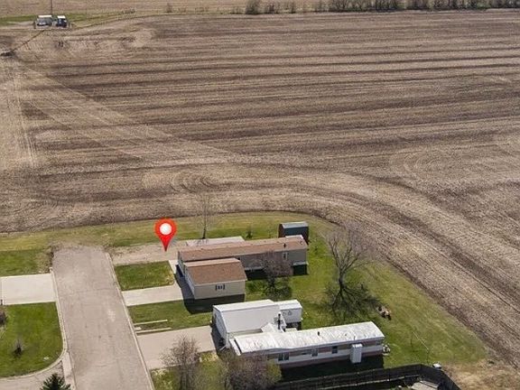 4th image of 1303 Custer Dr