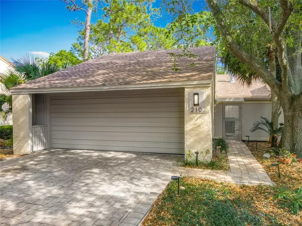 210 Weeping Elm Ln, Longwood, FL 32779