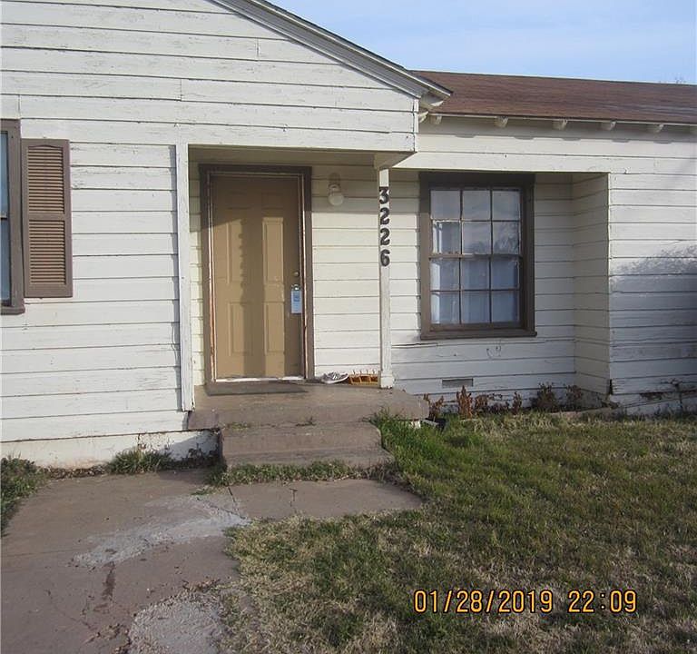 1st image of 3226 S 15th St