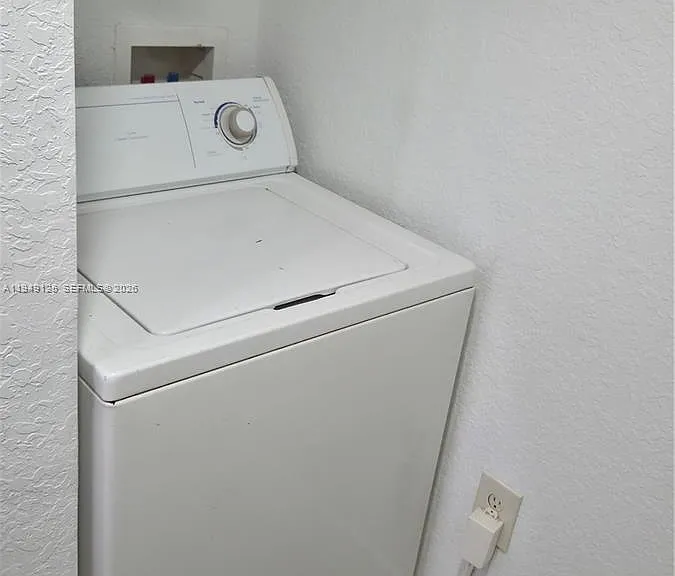 2101 Belmont Ln #2101 — Photo 15