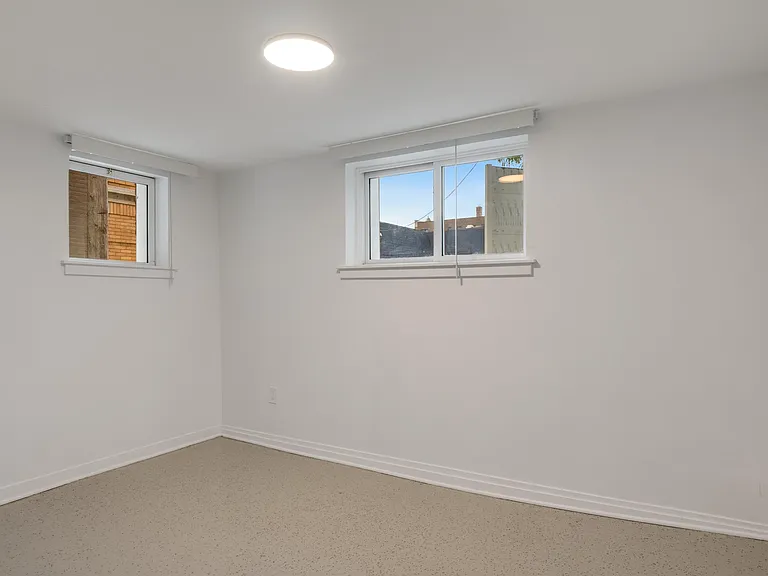 632 Prentis St — Photo 8