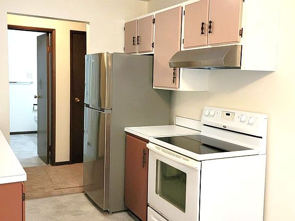 3rd image of 19409 56th Ave W APT 204