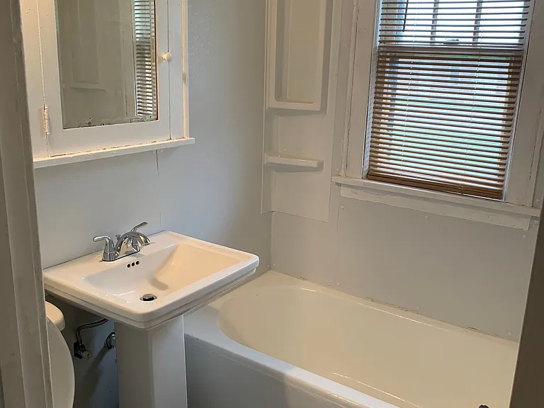 308 S Cedar Ave #5 — Photo 5