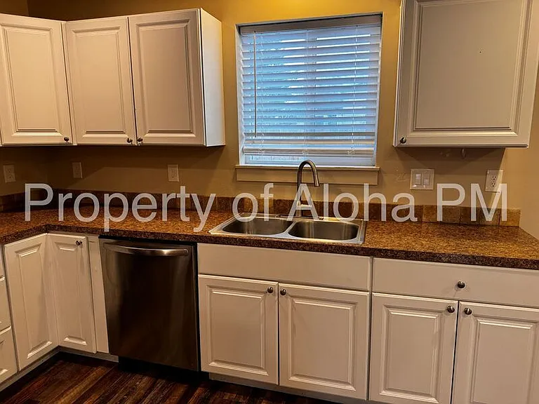 1024 S Elder St — Photo 5