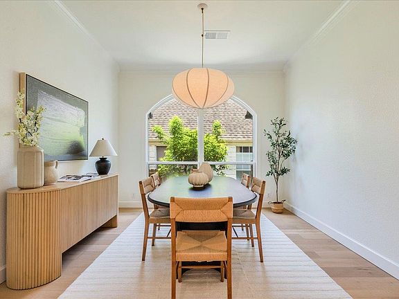 3rd image of 5840 Back Bay Ln