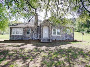 110 White Oak Way NE, Calhoun, GA 30701