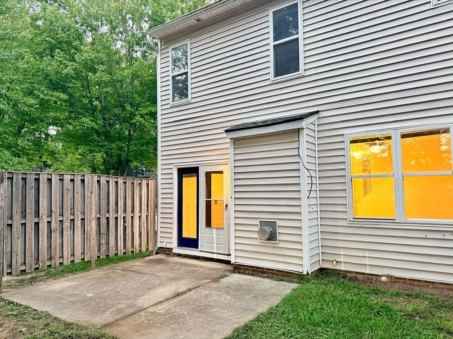 1640 Hedingham Blvd. — Photo 3