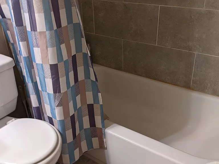 5425 Baywood St #6 — Photo 14