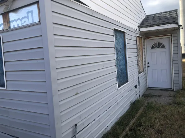 109 2nd Ave NE, Cut Bank, MT 59427