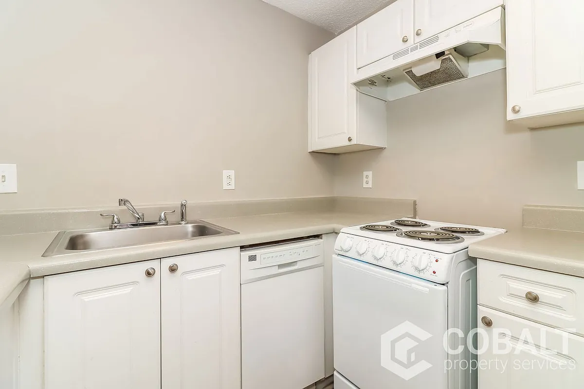 Building Photo - 987 Collier Rd NW #E