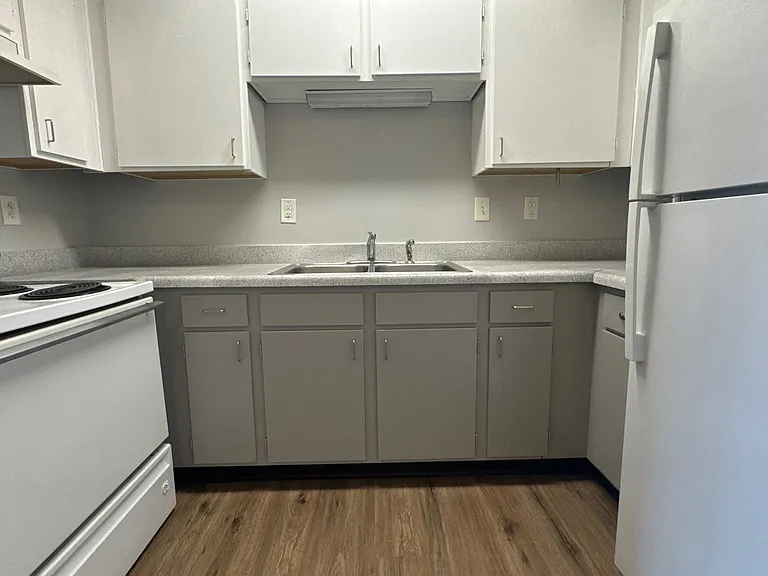 4103 Blue Lick Ct #7 — Photo 4