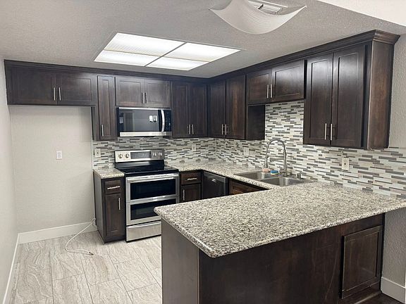 3rd image of 4955 Saddlerock Way #4957