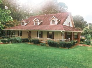 2901 E Chambers Dr, Booneville, MS 38829