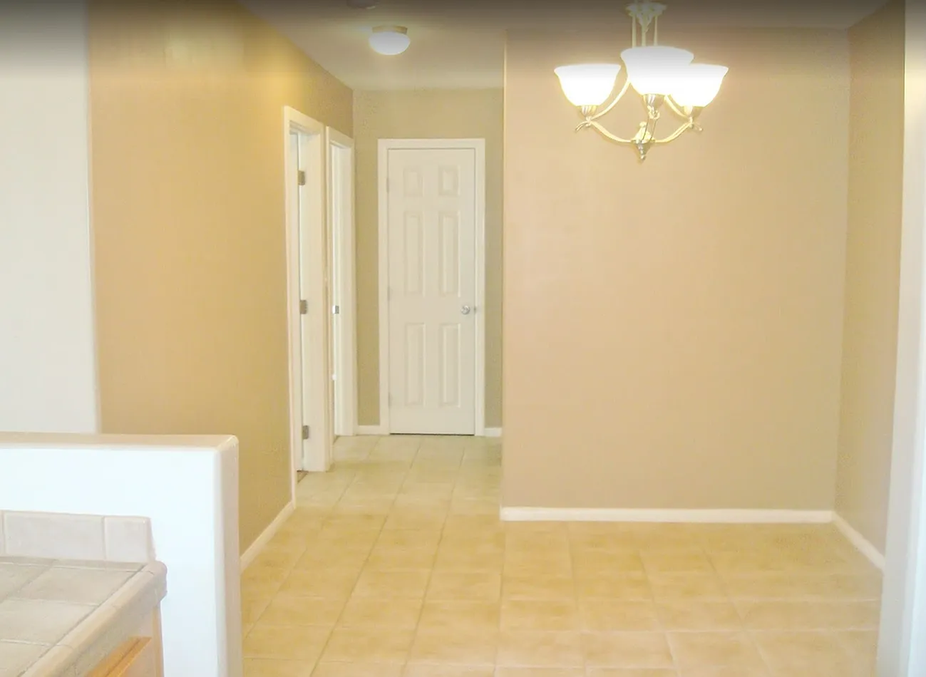 Rock Springs East — Photo 1