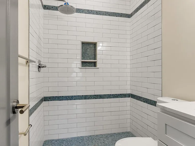 511 Gorgas Ln #E — Photo 14