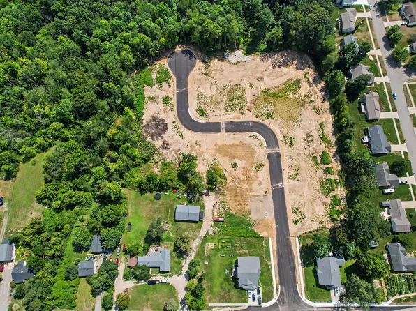 5930 Torres Dr NW, Comstock Park, MI 49321