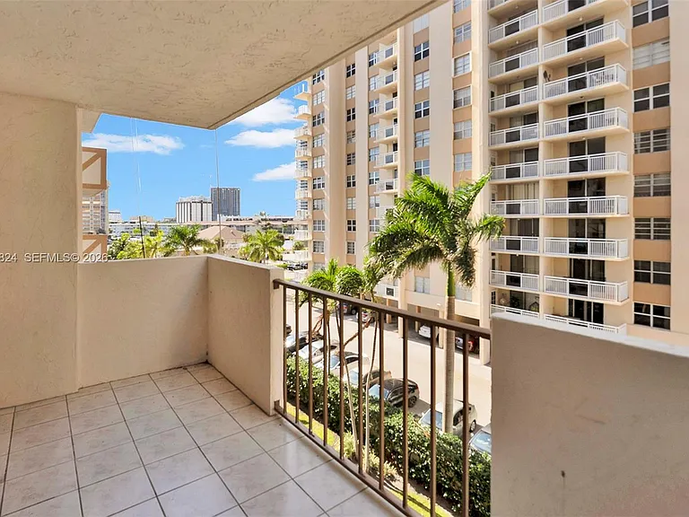 1865 S Ocean Dr #4C — Photo 16