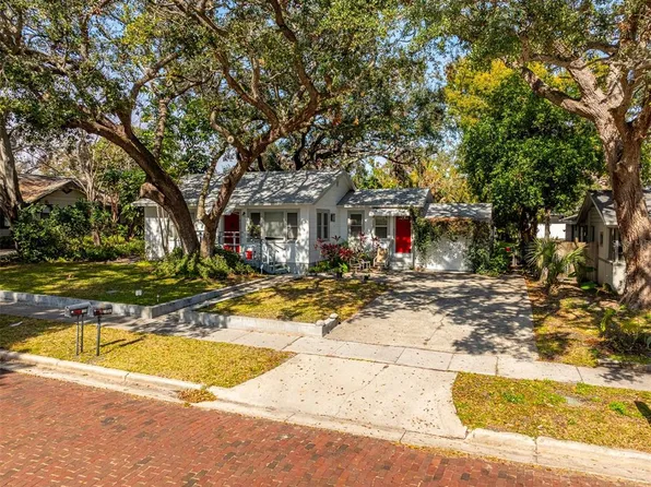 620 Scotland St, Dunedin, FL 34698