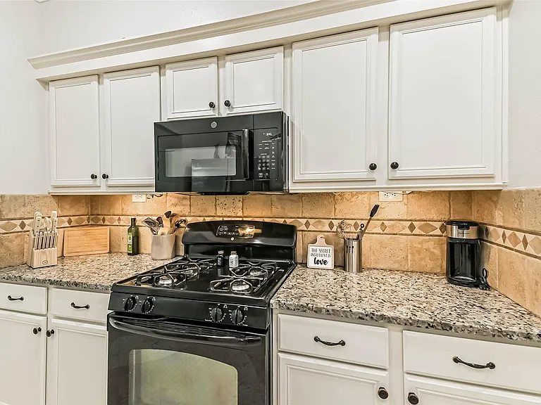 22538 Goss Spring Ct — Photo 10