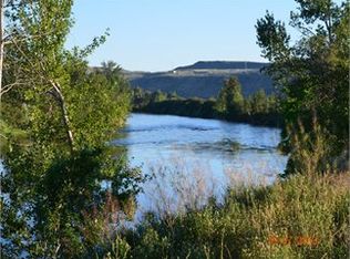 210 Pharr Rd, Riverside, WA 98849