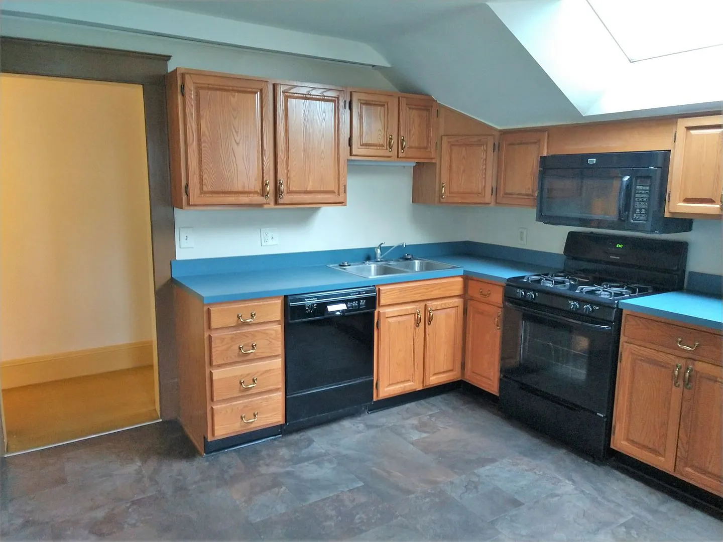 1 Bedroom Carriage House near downtown Goshen. — Photo 2