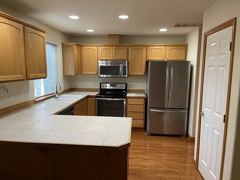 2213 188th Pl SW — Photo 4