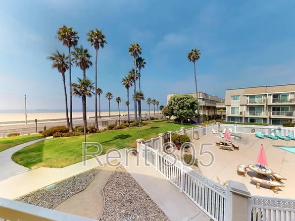 309 E Surfside Dr, Port Hueneme, CA 93041