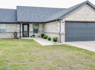 2415 Creek Dr, Granbury, TX 76048
