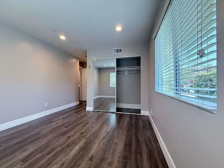3652 1/2 Percy St #LOWER — Photo 15