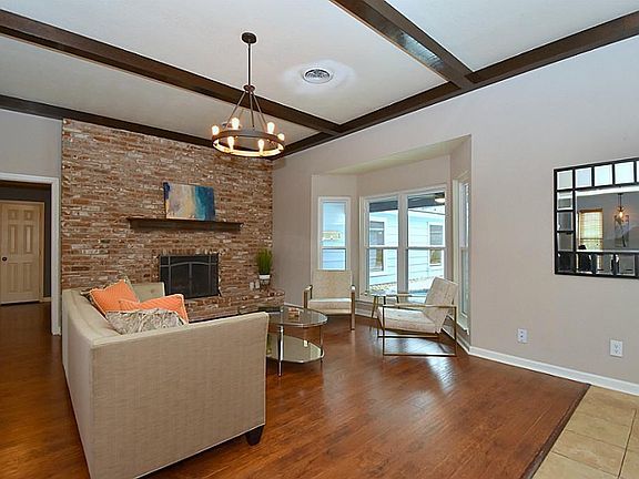 4th image of 3 Colony Park Cir