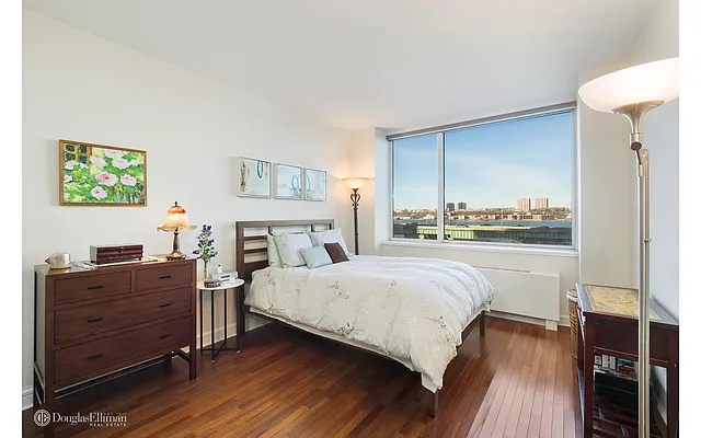 Sold by Douglas Elliman | media 14